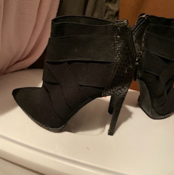 Jessica Simpson booties - Picture 2 of 3